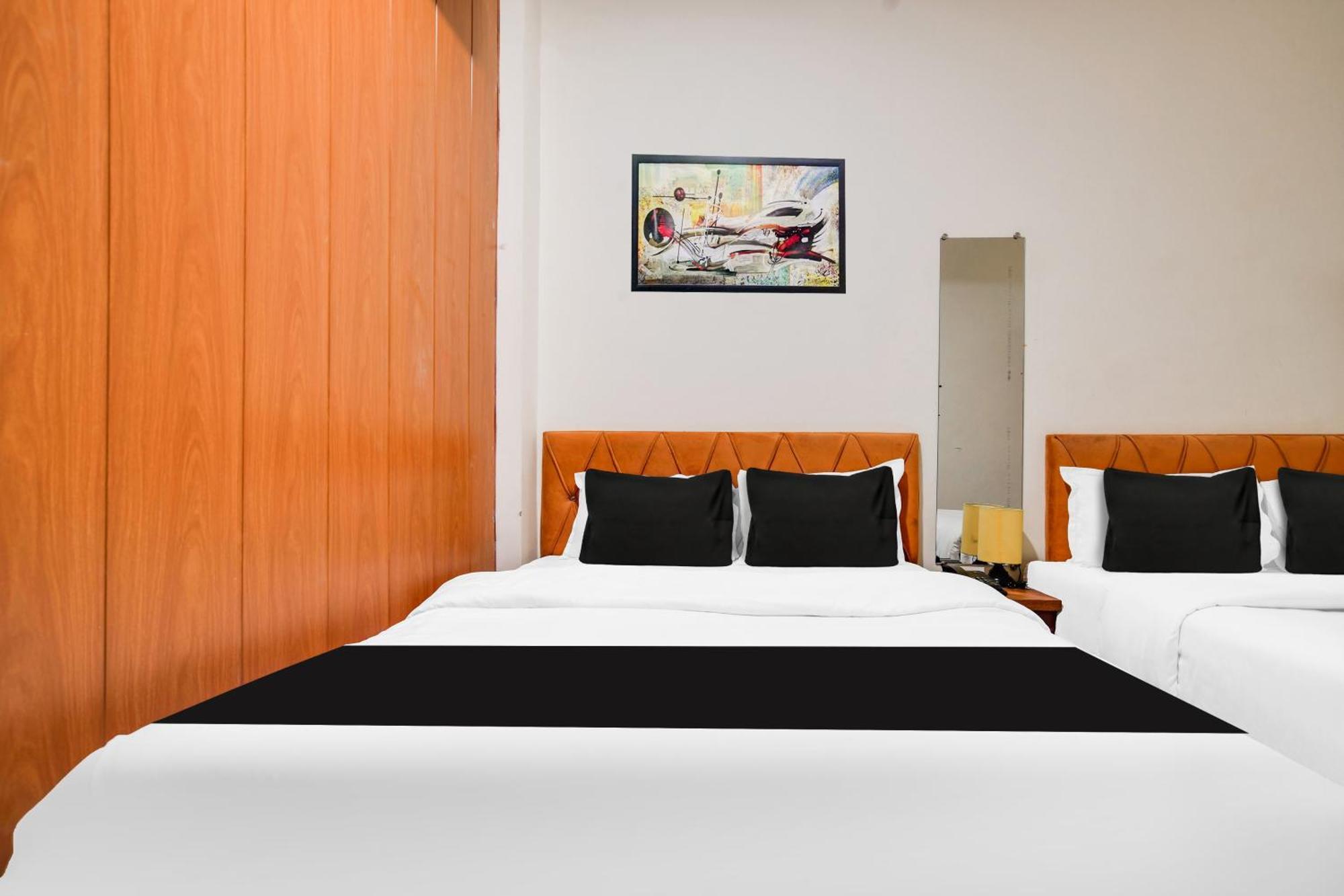 Hotel O Ujjain Near Hari Fatak ภายนอก รูปภาพ